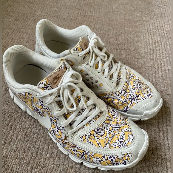Nike x Liberty London Sneakers - Picture 1 of 8